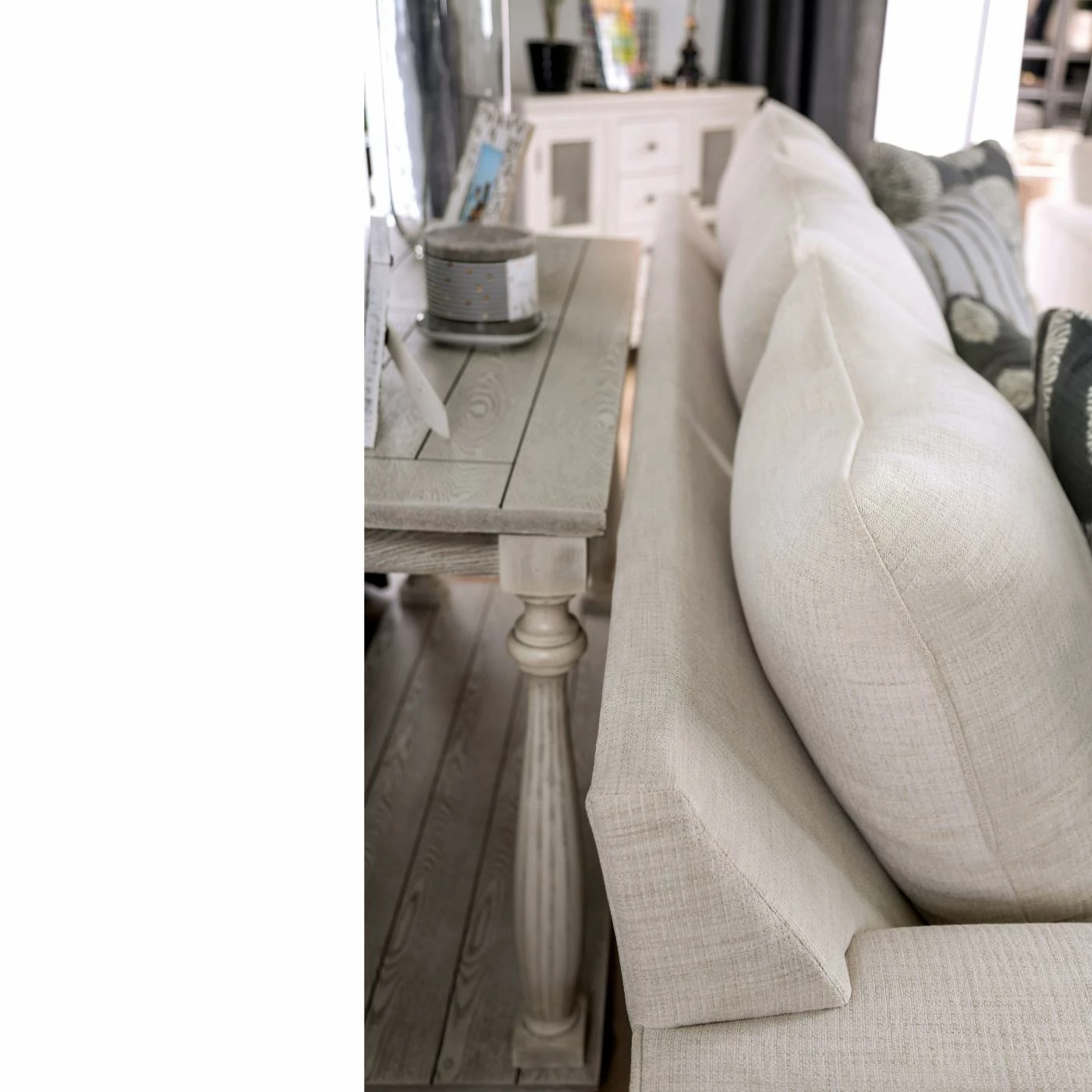 Cheapest π₯° Sofas Furniture Of America Lizzie Nailhead Sofa π€© - Image 3